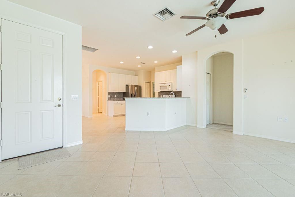 10615 Camarelle Cir , Fort Myers, FL 33913 Photo