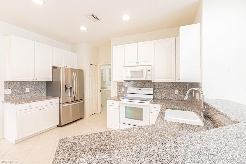 10615 Camarelle Cir, Fort Myers, FL 33913 Photo