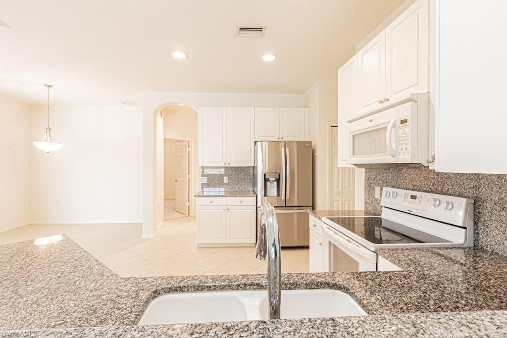 10615 Camarelle Cir , Fort Myers, FL 33913 Photo