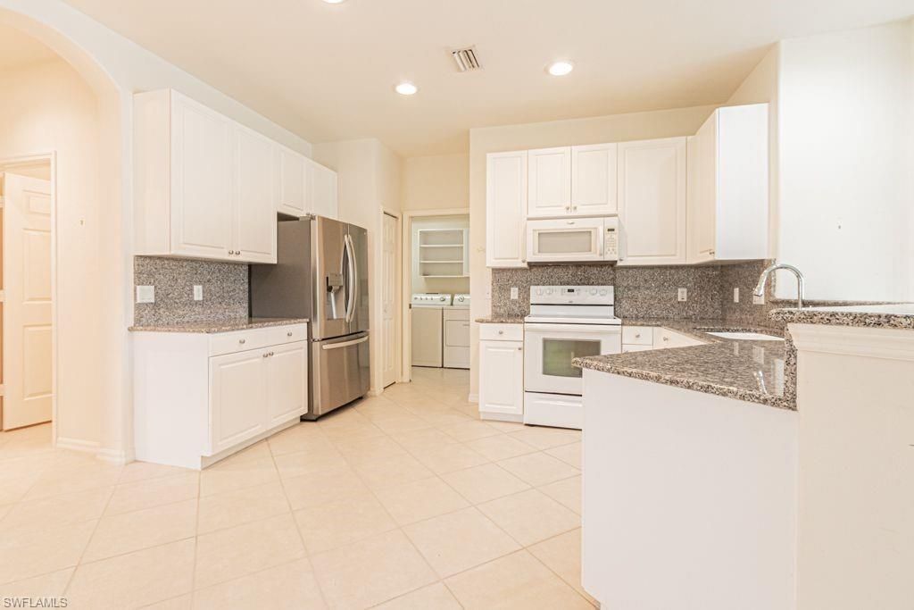 10615 Camarelle Cir, Fort Myers, FL 33913 Photo