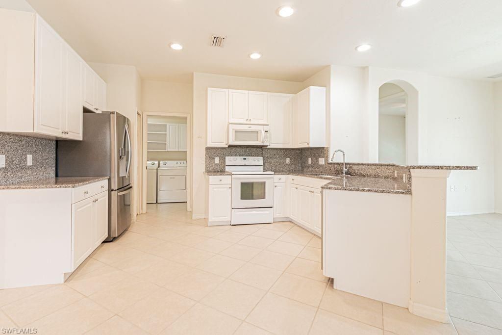 10615 Camarelle Cir, Fort Myers, FL 33913 Photo