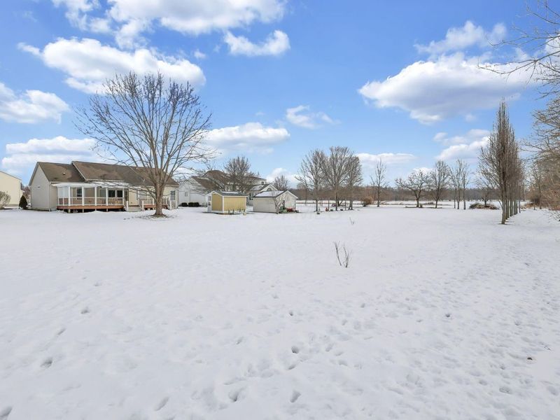 402 Shawnee Loop S, Pataskala, OH 43062 Photo 12