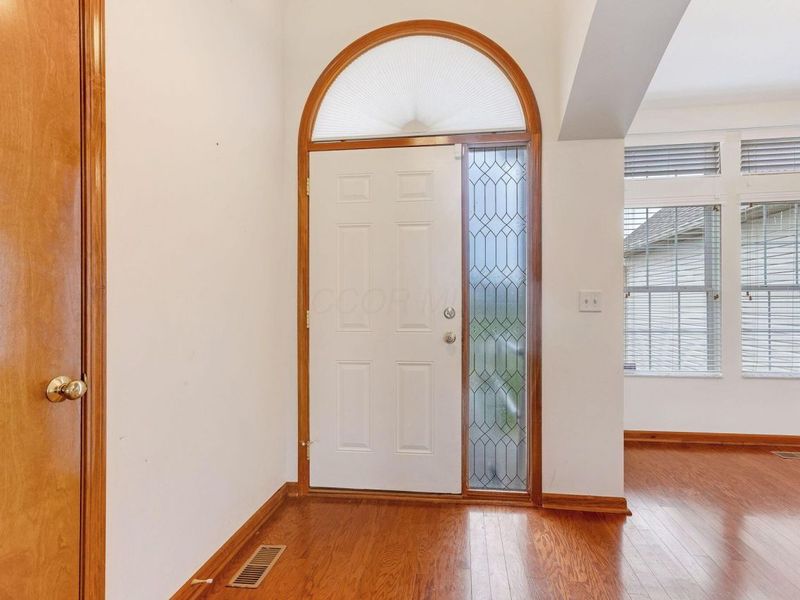 402 Shawnee Loop S, Pataskala, OH 43062 Photo 14