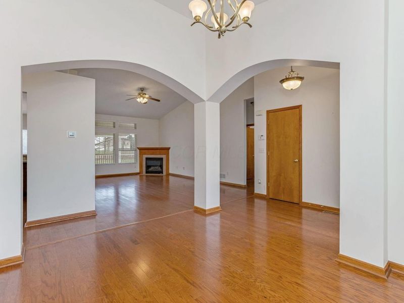 402 Shawnee Loop S, Pataskala, OH 43062 Photo 16