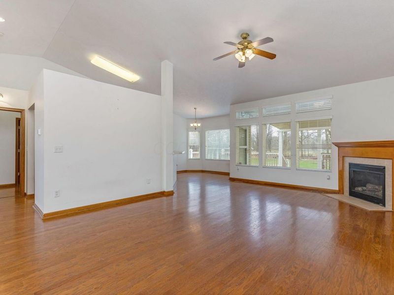 402 Shawnee Loop S, Pataskala, OH 43062 Photo 19