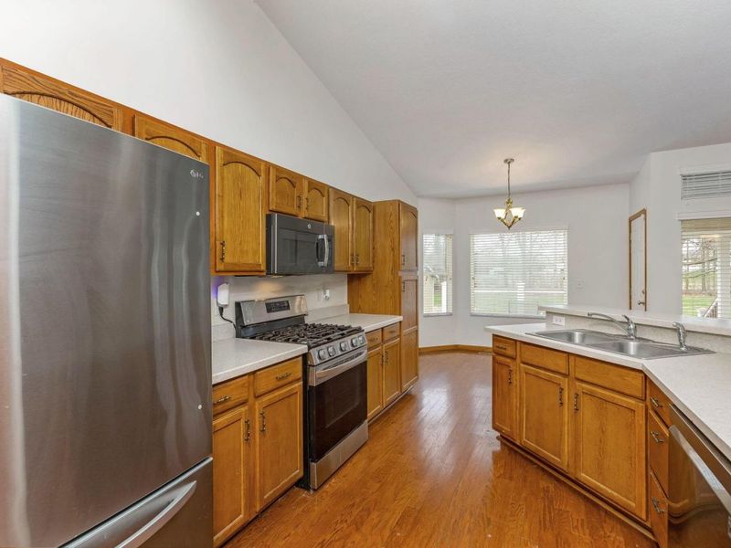 402 Shawnee Loop S, Pataskala, OH 43062 Photo 25