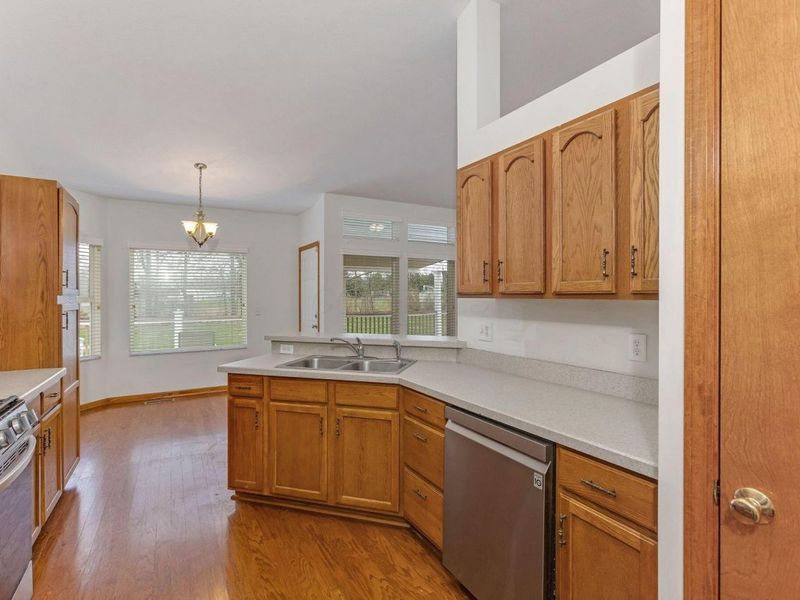 402 Shawnee Loop S, Pataskala, OH 43062 Photo 27