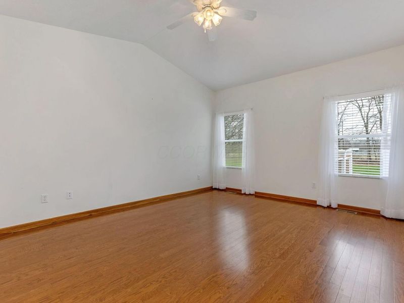 402 Shawnee Loop S, Pataskala, OH 43062 Photo 30