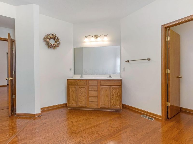 402 Shawnee Loop S, Pataskala, OH 43062 Photo 35