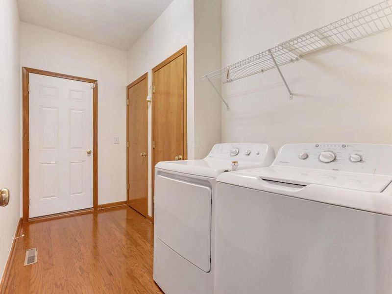 402 Shawnee Loop S, Pataskala, OH 43062 Photo 37