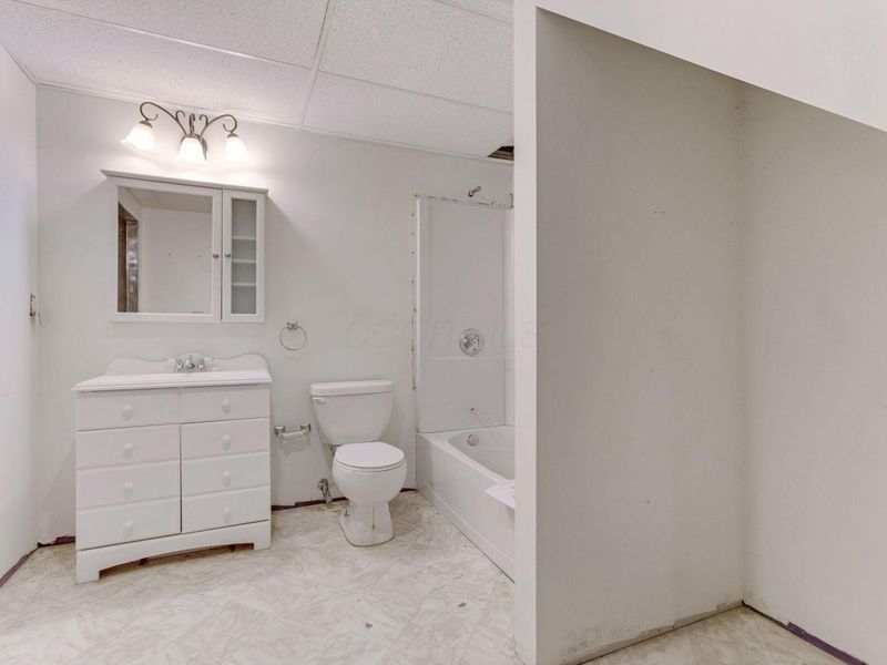 402 Shawnee Loop S, Pataskala, OH 43062 Photo 49