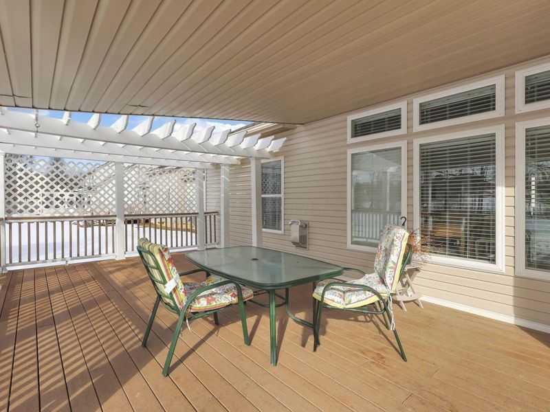 402 Shawnee Loop S, Pataskala, OH 43062 Photo 6