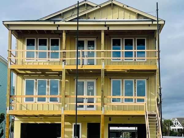 342 Ocean Boulevard W, Holden Beach, NC 28462