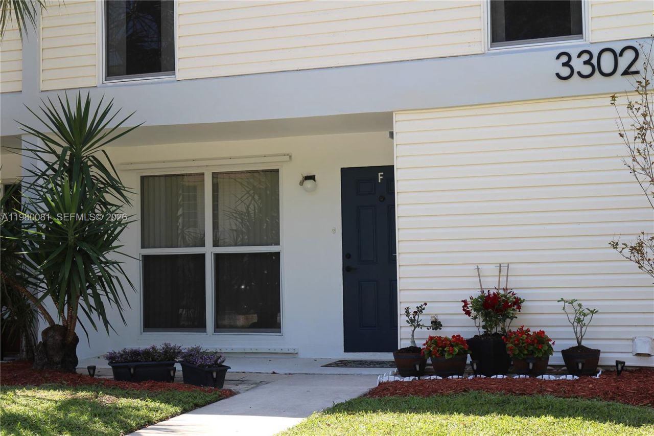 3302 Farragut St , Unit 5F, Hollywood, FL 33021 Photo
