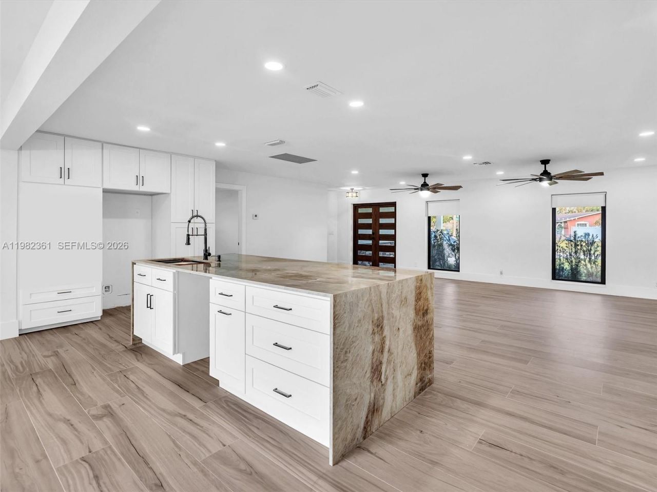 1501 NW 109th Ter , Pembroke Pines, FL 33026 Photo