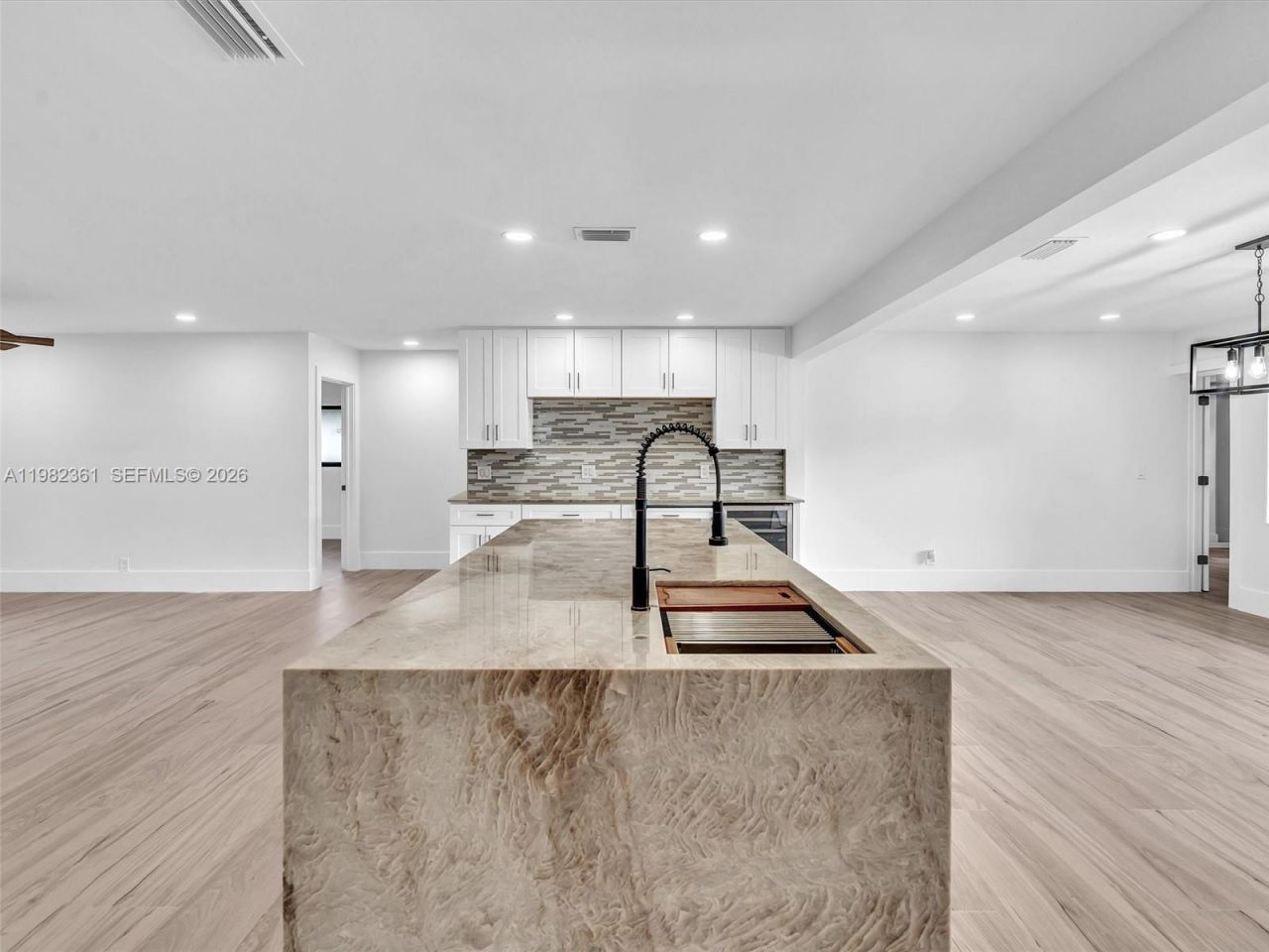 1501 NW 109th Ter , Pembroke Pines, FL 33026 Photo