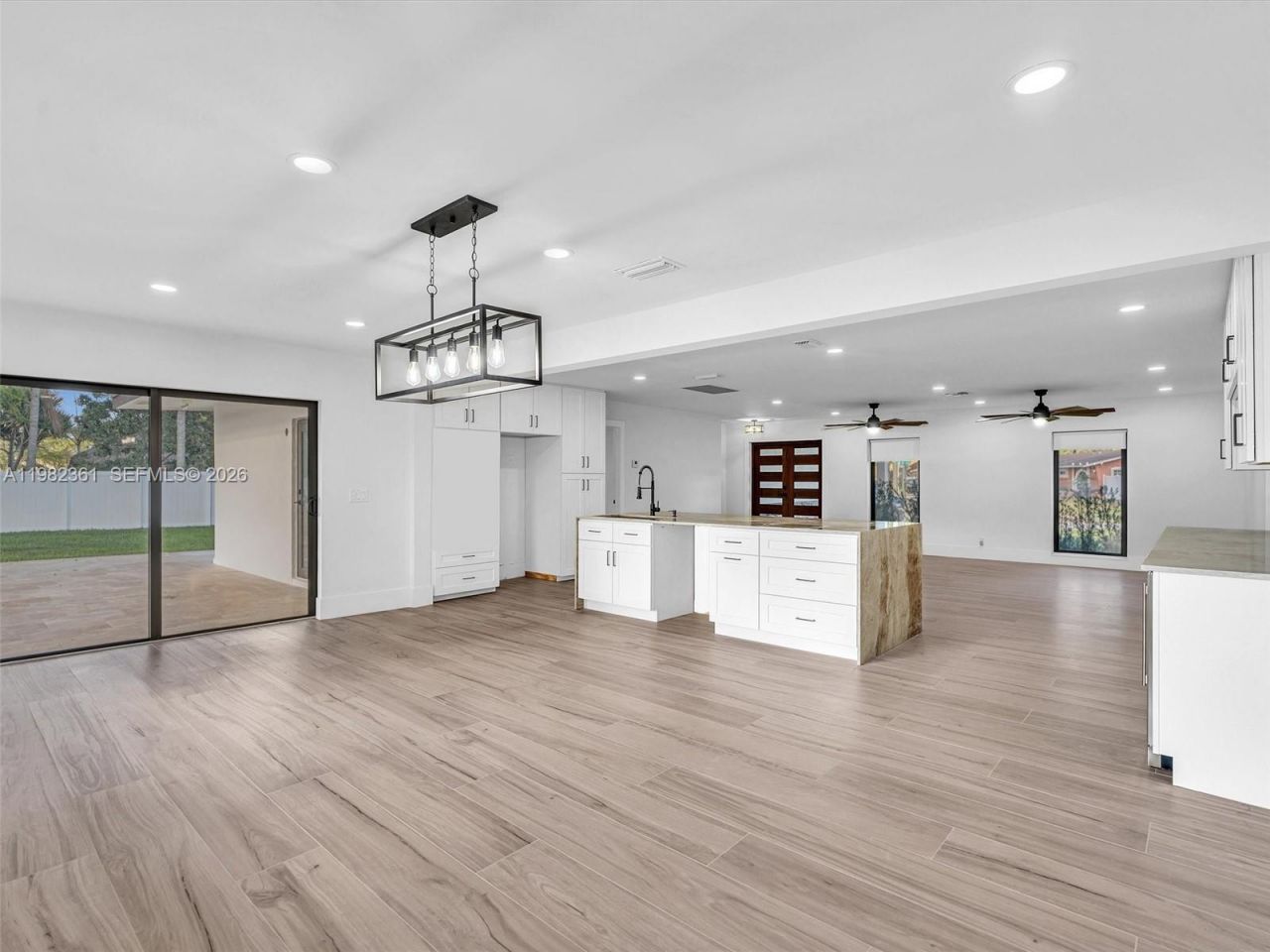 1501 NW 109th Ter , Pembroke Pines, FL 33026 Photo