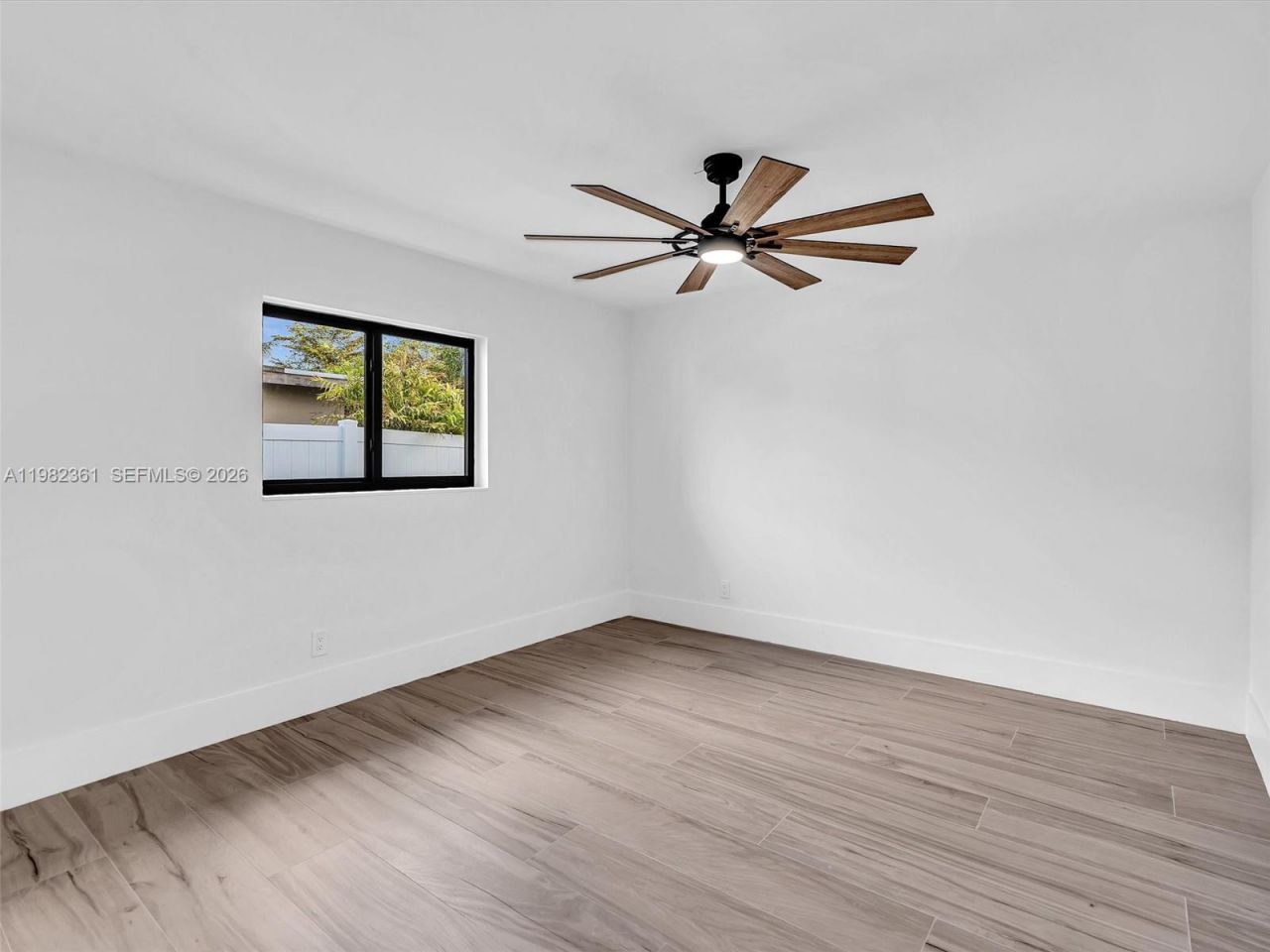 1501 NW 109th Ter , Pembroke Pines, FL 33026 Photo