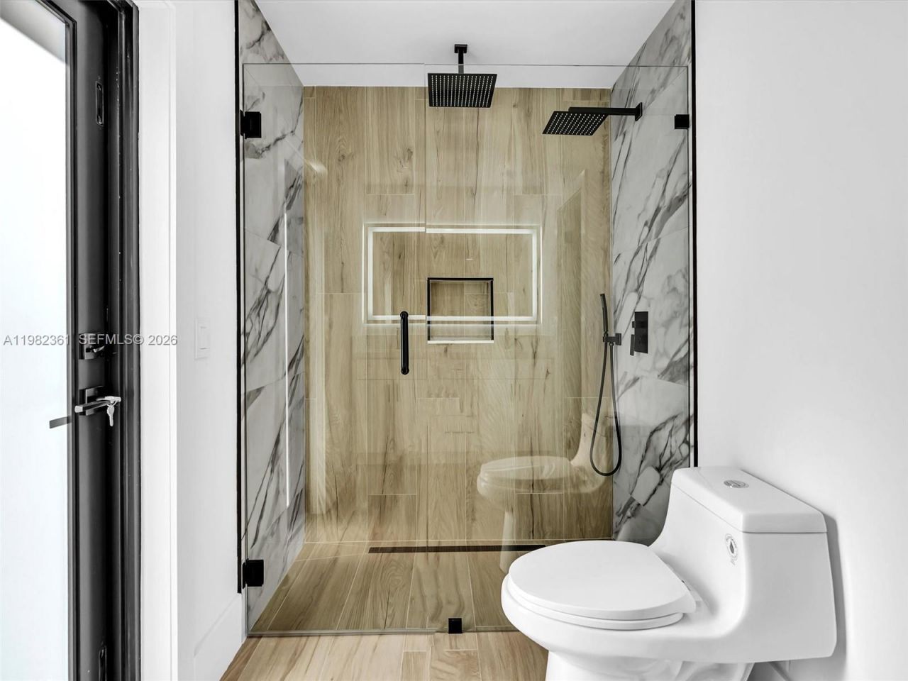 1501 NW 109th Ter , Pembroke Pines, FL 33026 Photo