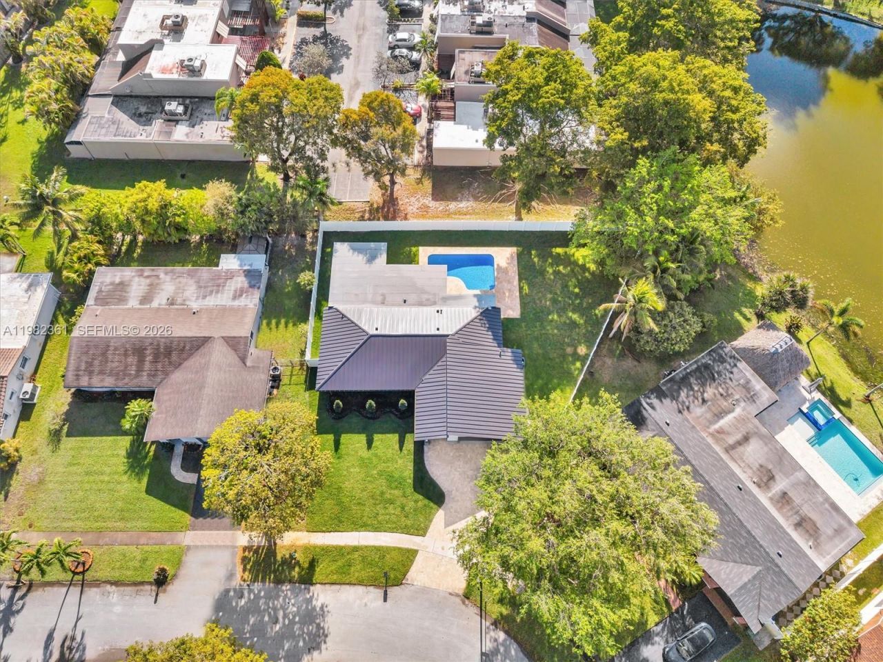 1501 NW 109th Ter , Pembroke Pines, FL 33026 Photo