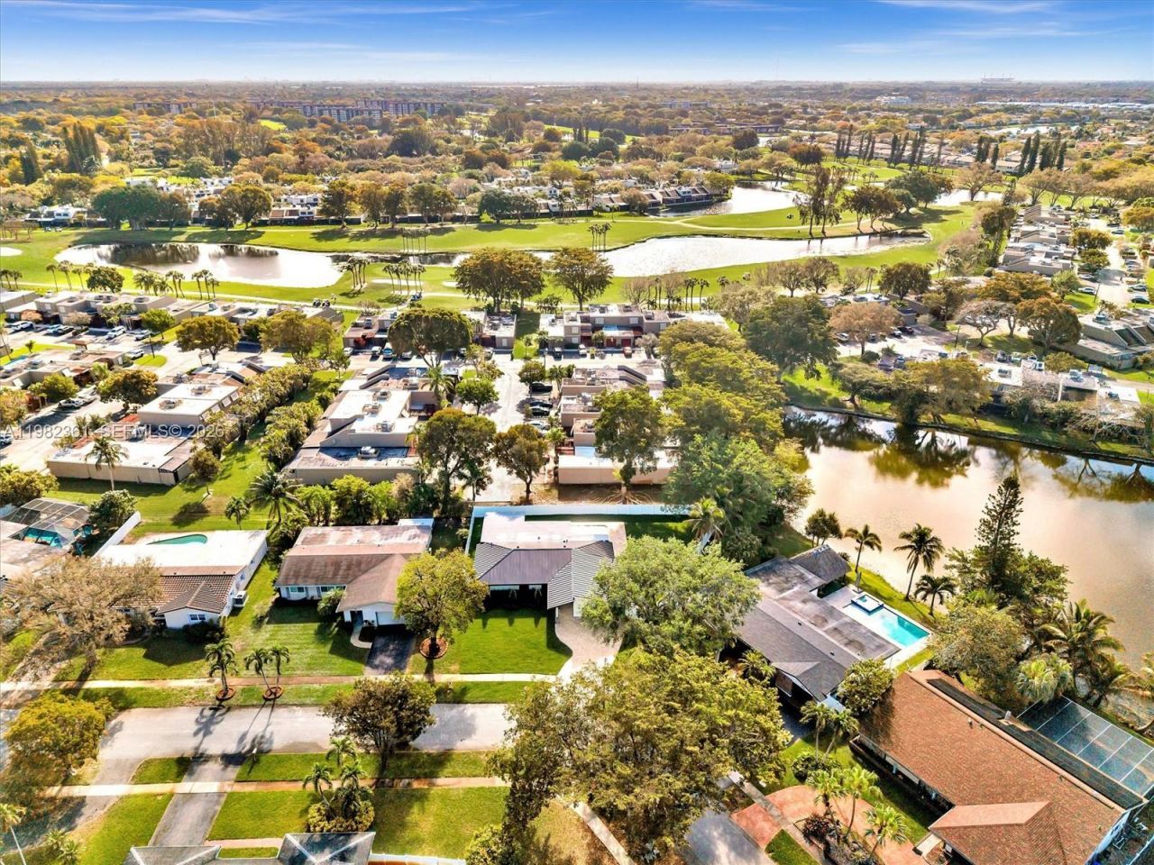 1501 NW 109th Ter , Pembroke Pines, FL 33026 Photo