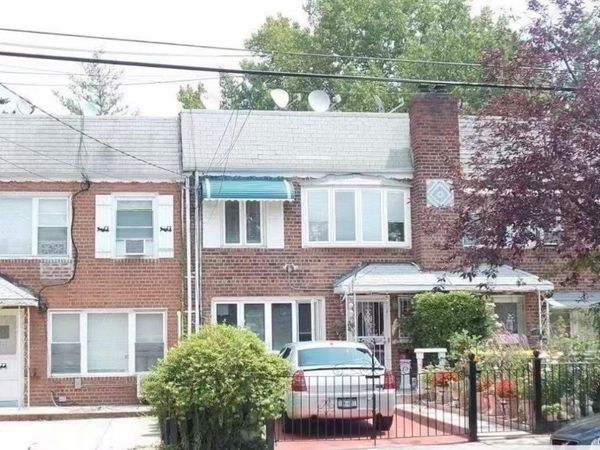 47-19 213rd St , Bayside, NY 11361