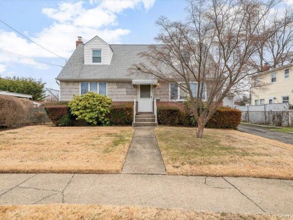 158 Burns Avenue, Hicksville, NY 11801