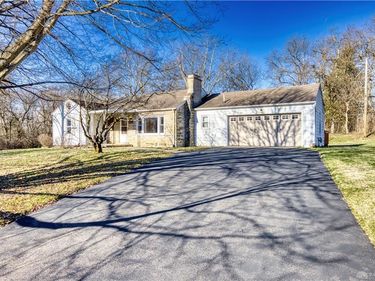 1929 Grange View Drive, Beavercreek, OH 45432