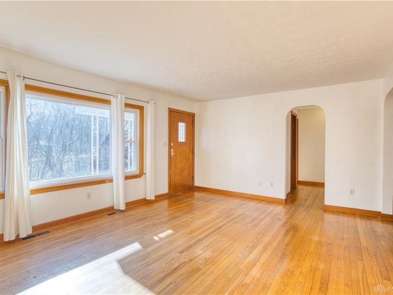 1929 Grange View Drive, Beavercreek, OH 45432 Photo 9