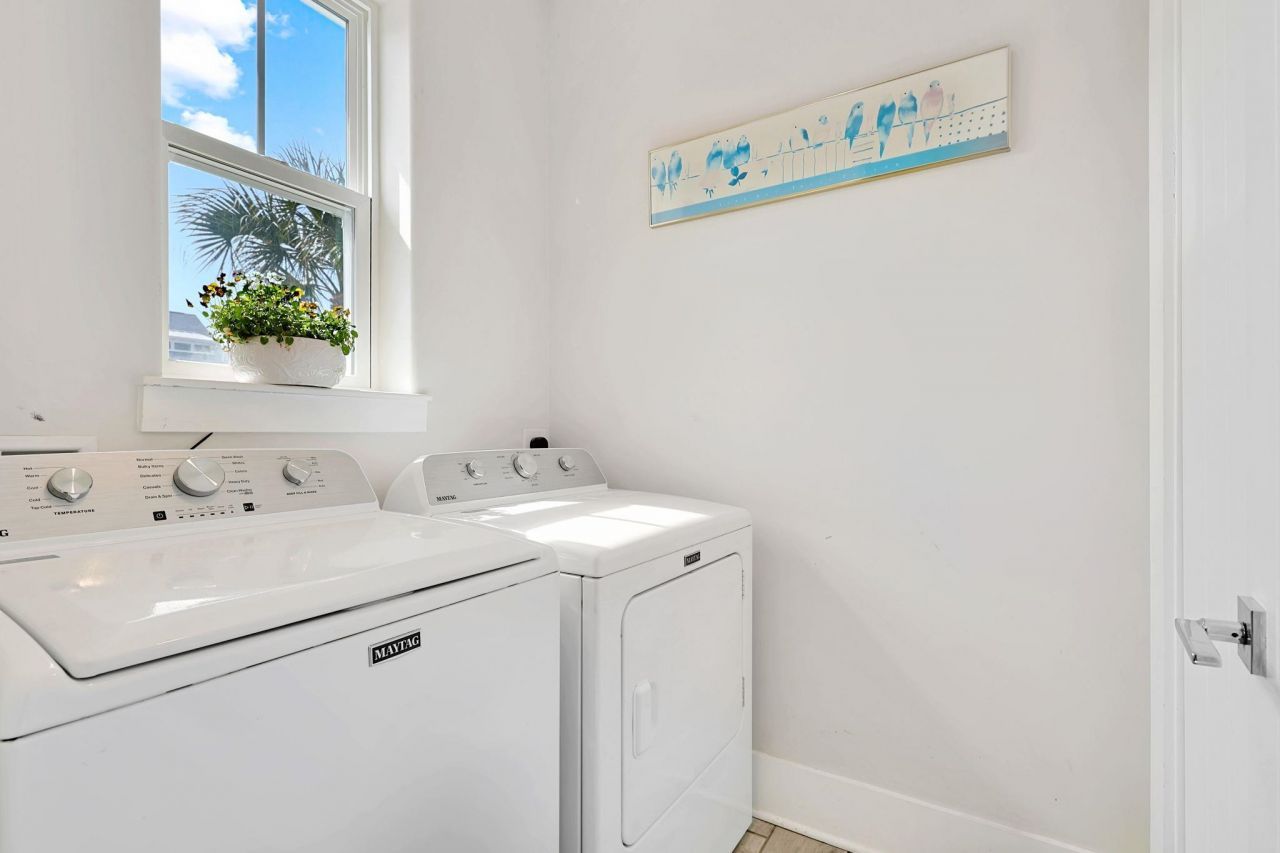 5375 Ocean Village Dr. Photo 31