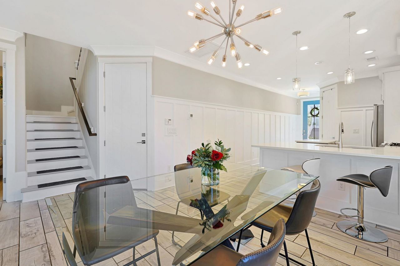 5375 Ocean Village Dr. Photo 7