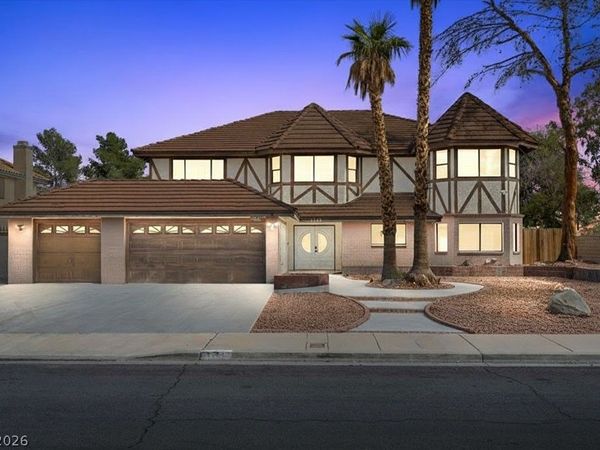 3382 Montessouri Street, Las Vegas, NV 89117