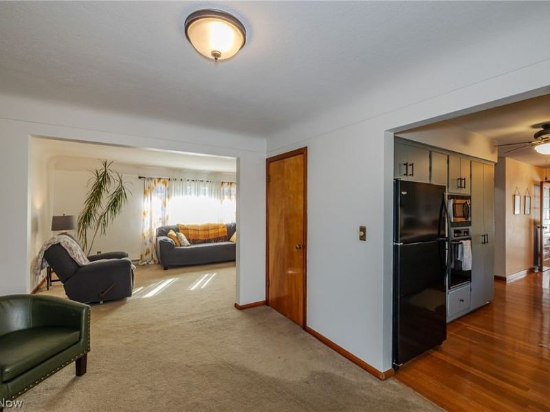 180 S Leavitt Road, Amherst, OH 44001 Photo 9