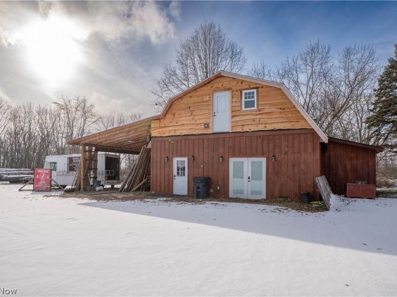 8178 Navarre Road SW, Massillon, OH 44646 Photo 1