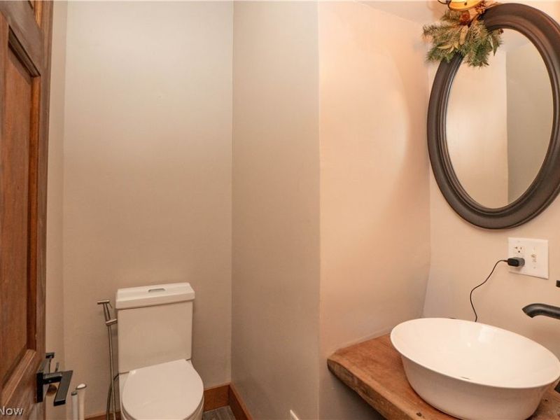 8178 Navarre Road SW, Massillon, OH 44646 Photo 10