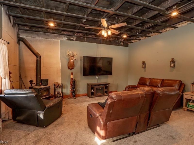 8178 Navarre Road SW, Massillon, OH 44646 Photo 2