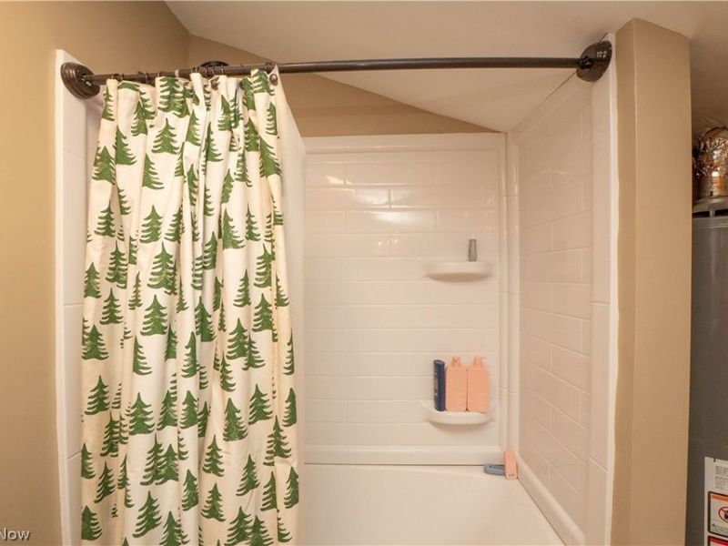 8178 Navarre Road SW, Massillon, OH 44646 Photo 21