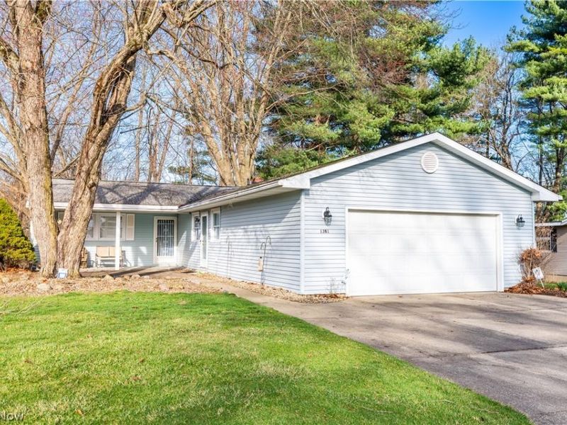 1381 Circle Hill Road SE, North Canton, OH 44720 Photo 1