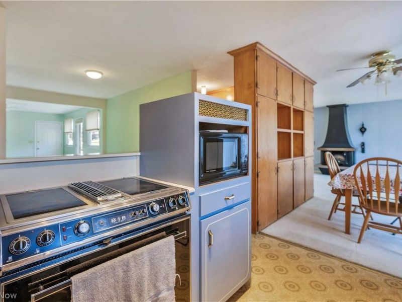 1381 Circle Hill Road SE, North Canton, OH 44720 Photo 10