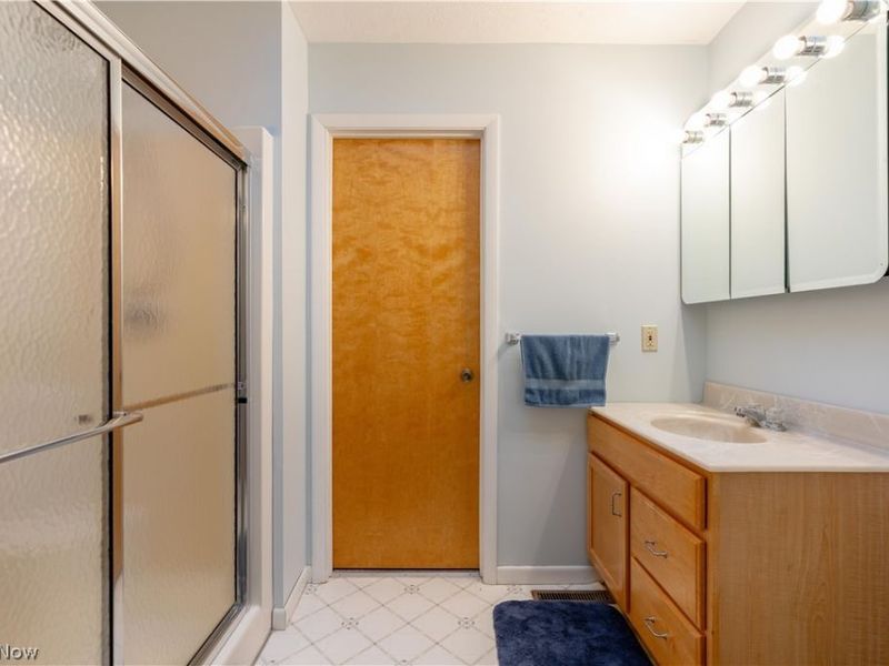 1381 Circle Hill Road SE, North Canton, OH 44720 Photo 24