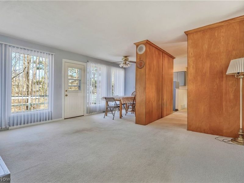 1381 Circle Hill Road SE, North Canton, OH 44720 Photo 6