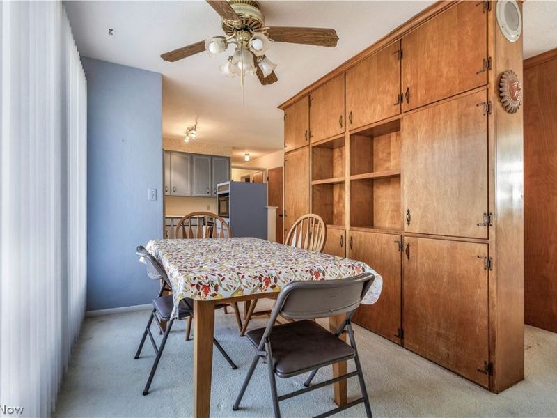 1381 Circle Hill Road SE, North Canton, OH 44720 Photo 9