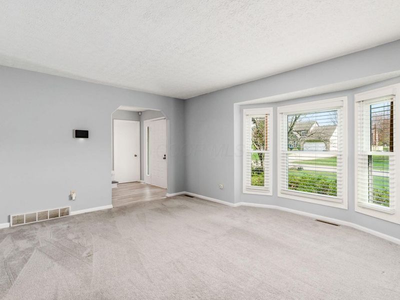 13022 Heatherstone Circle NW, Pickerington, OH 43147 Photo 13