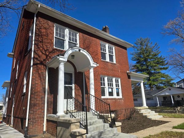 2570 E 5th Avenue, Columbus, OH 43219