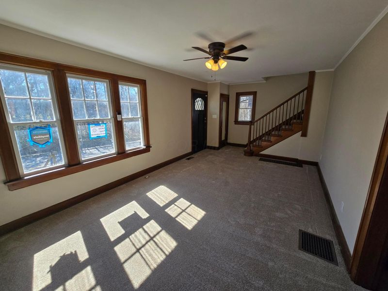 2570 E 5th Avenue, Columbus, OH 43219 Photo 13