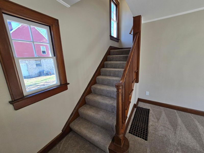 2570 E 5th Avenue, Columbus, OH 43219 Photo 20