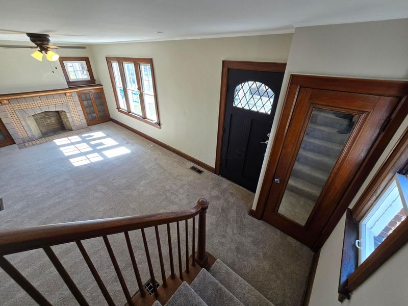2570 E 5th Avenue, Columbus, OH 43219 Photo 21