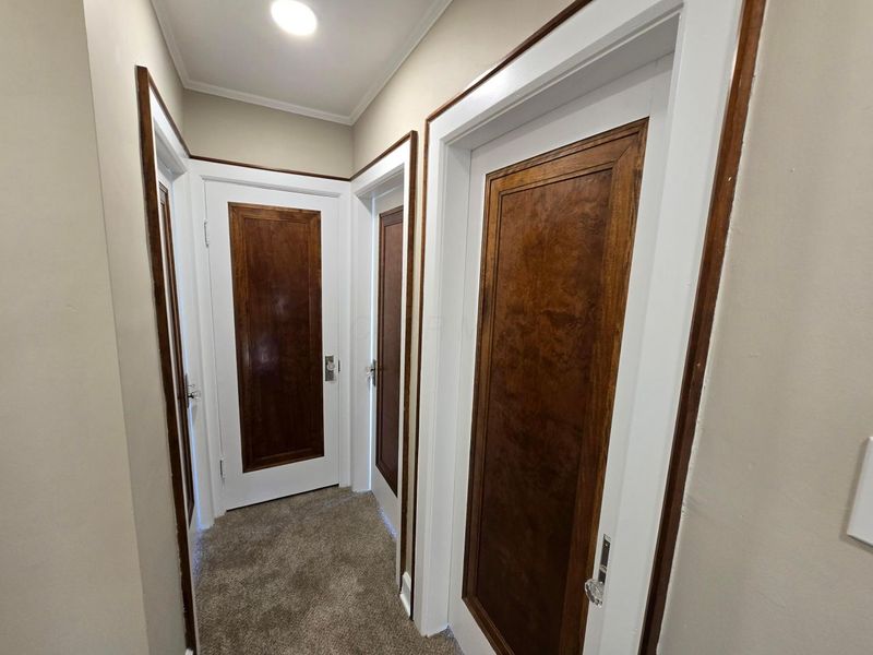 2570 E 5th Avenue, Columbus, OH 43219 Photo 21