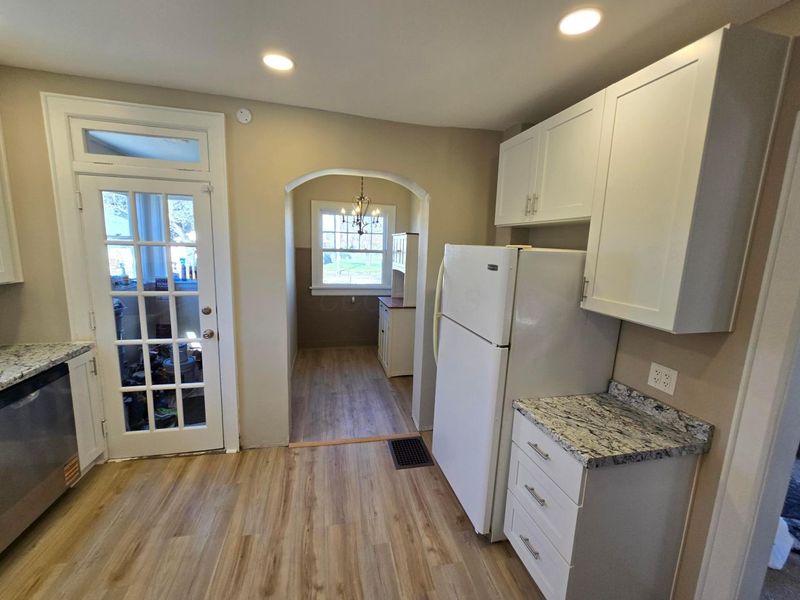 2570 E 5th Avenue, Columbus, OH 43219 Photo 26