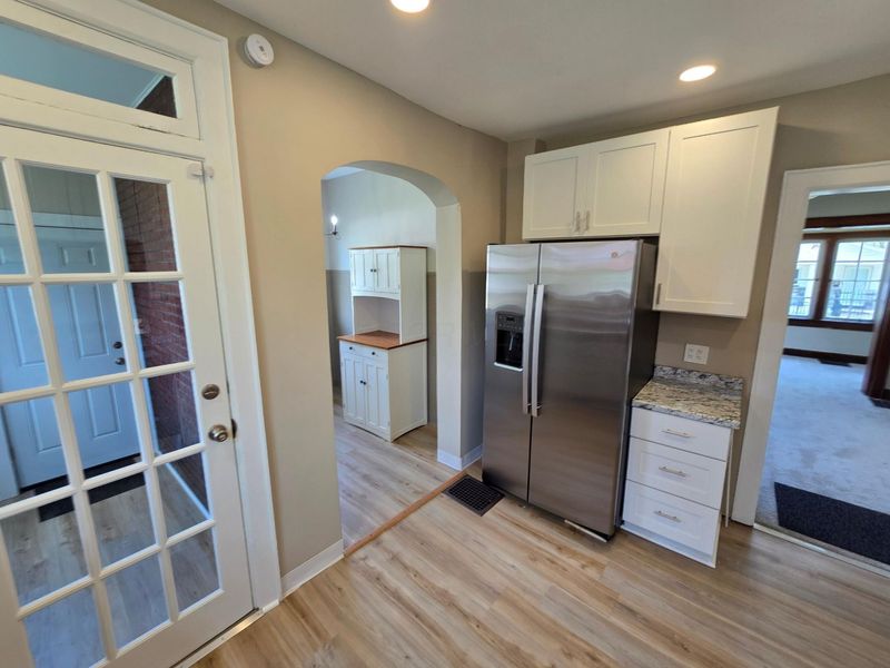 2570 E 5th Avenue, Columbus, OH 43219 Photo 28